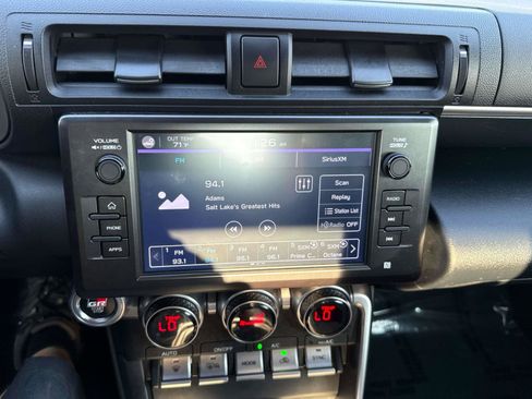 Used 2025 Toyota GR86 Premium w/ ALL Weather Mat Package (TMS) RWD image 21