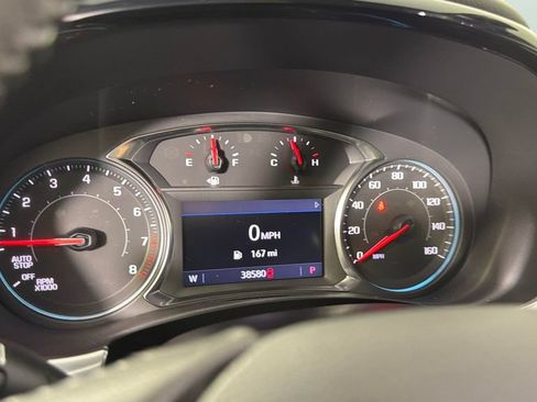 Used 2022 Chevrolet Traverse LT FWD image 20