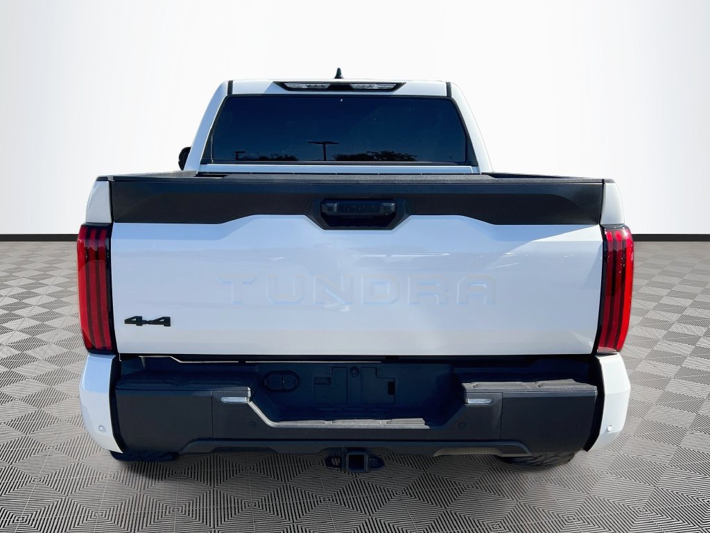 Used 2022 Toyota Tundra SR5 w/ SR5 Convenience Package AWD/4WD image 6