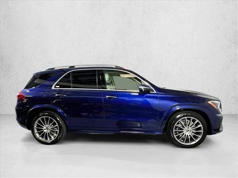 Used 2026 Mercedes-Benz GLE 450e 4MATIC image 4