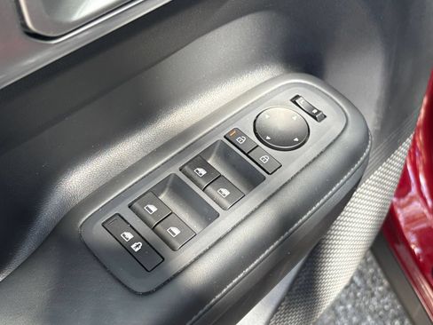 Used 2026 Hyundai Santa Fe SEL FWD image 18
