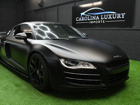 Used 2010 Audi R8 V10 AWD/4WD image 4