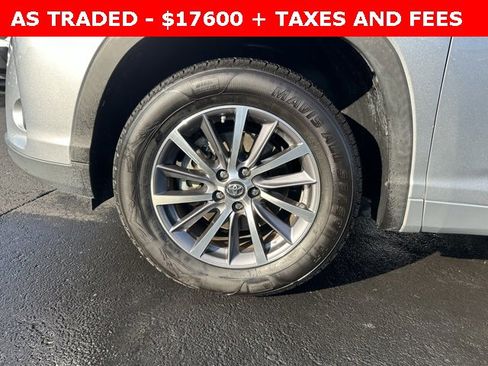 Used 2018 Toyota Highlander XLE image 9
