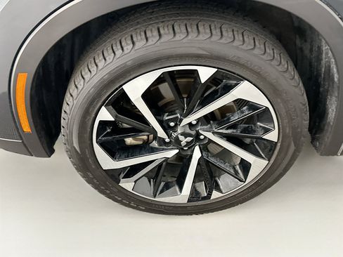 Used 2024 Mitsubishi Outlander SE image 11