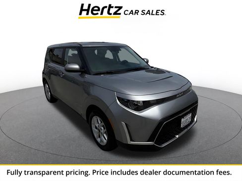 Used 2025 Kia Soul LX w/ LX Technology Package FWD image 1