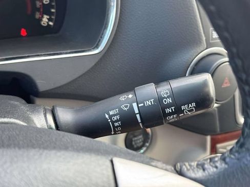 Used 2013 Toyota Highlander Limited AWD/4WD image 20