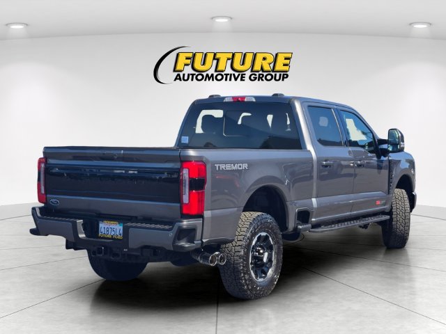 Used 2026 Ford F350 Platinum w/ Tremor Off-Road Package AWD/4WD image 4