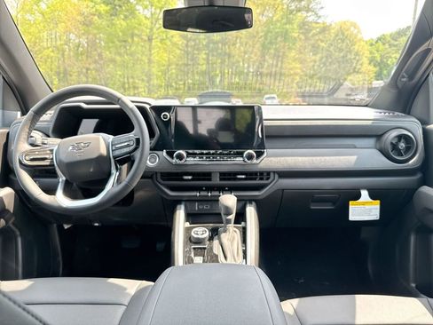 New 2026 Chevrolet Colorado Trail Boss AWD/4WD image 31