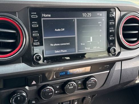 Used 2023 Toyota Tacoma TRD Sport image 28