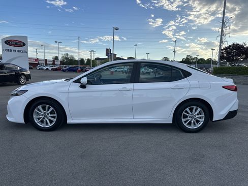 Certified 2025 Toyota Camry LE image 8