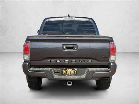 Used 2020 Toyota Tacoma TRD Off-Road w/ Technology Package AWD/4WD image 7