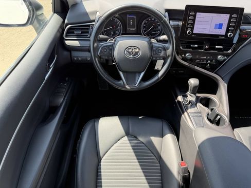 Used 2024 Toyota Camry SE FWD image 14