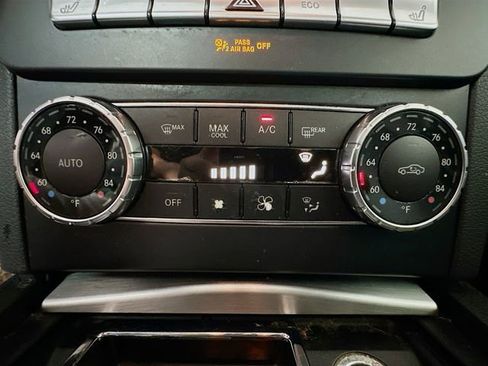 Used 2014 Mercedes-Benz C 300 4MATIC Sedan image 15