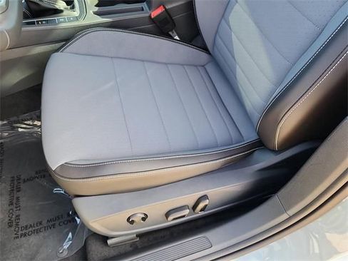 New 2026 Volkswagen Jetta SE image 12