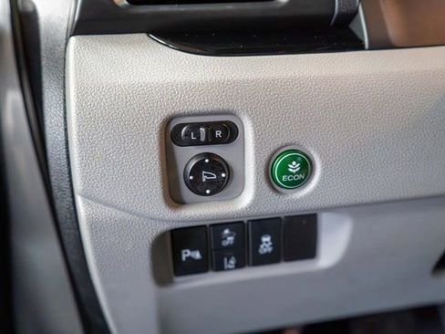 Used 2020 Honda Pilot Touring image 28