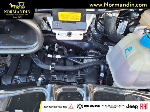 Used 2025 RAM ProMaster 2500 w/ Convenience Group FWD image 20