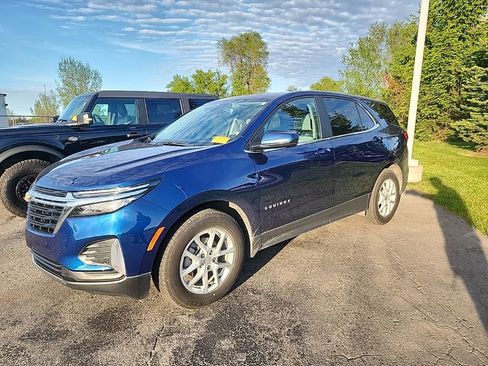 Used 2023 Chevrolet Equinox LT AWD/4WD image 1