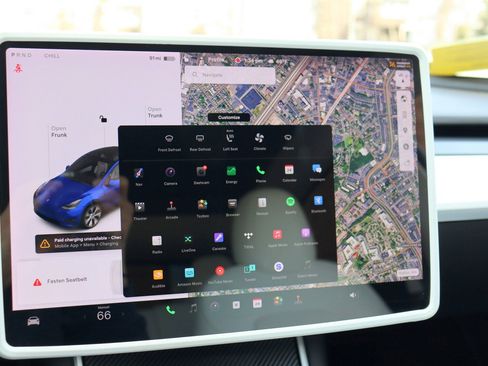 Used 2020 Tesla Model Y Long Range image 35