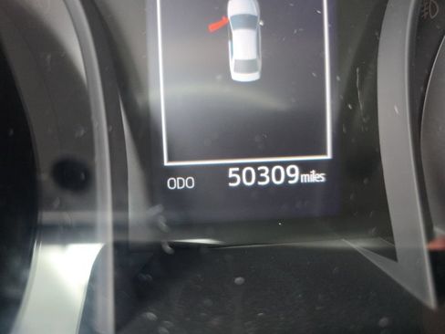 Used 2020 Toyota Camry LE FWD image 2