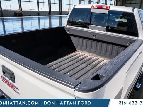 Used 2016 GMC Sierra 1500 SLT w/ SLT Premium Package image 29