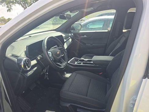 Used 2026 Chevrolet Equinox LT FWD image 6