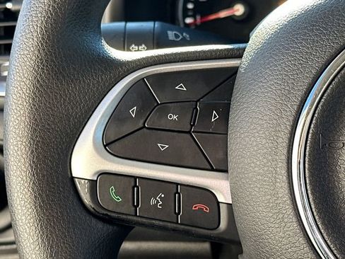 Used 2019 Jeep Renegade Sport image 29