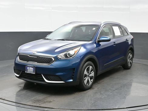 Used 2017 Kia Niro LX image 1
