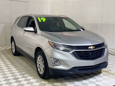 Used 2019 Chevrolet Equinox LT w/ Driver Convenience Package image 1