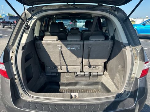 Used 2011 Honda Odyssey Touring image 11