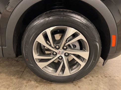 Certified 2023 Buick Envision Essence image 18