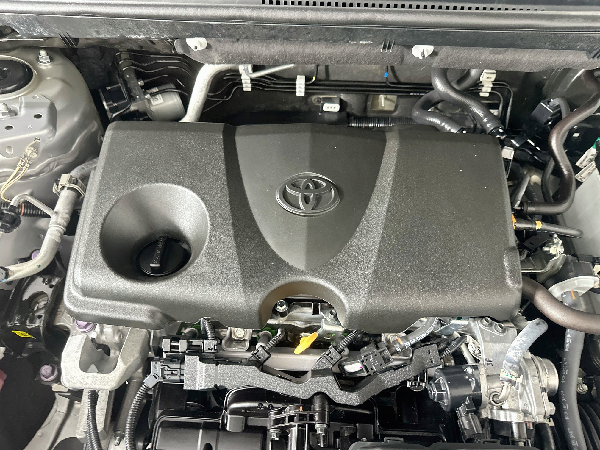 Used 2023 Toyota RAV4 XLE Premium FWD image 33