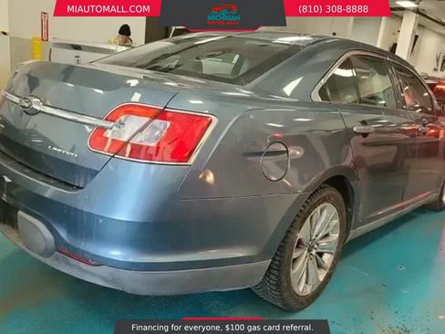Used 2010 Ford Taurus Limited FWD image 4
