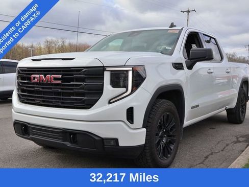 Used 2022 GMC Sierra 1500 Elevation AWD/4WD image 1