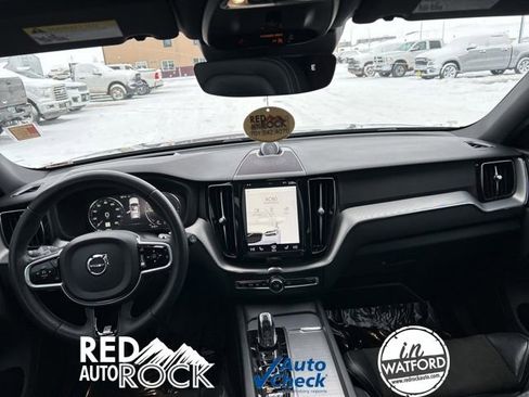 Used 2019 Volvo XC60 T8 R-Design w/ Advanced Package image 11