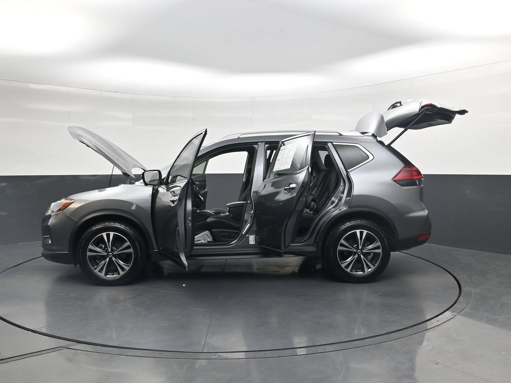 Used 2019 Nissan Rogue SV w/ Premium Package FWD image 42