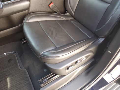 Certified 2021 GMC Yukon XL Denali w/ Denali Premium Package RWD image 23