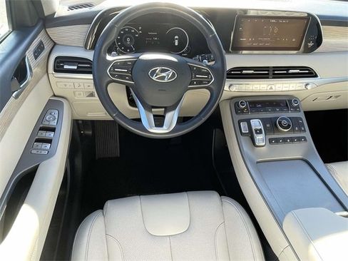 Used 2021 Hyundai Palisade Limited image 13