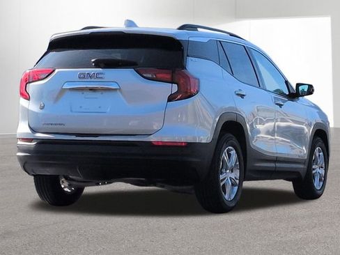 Used 2020 GMC Terrain SLE w/ Driver Convenience Package image 6