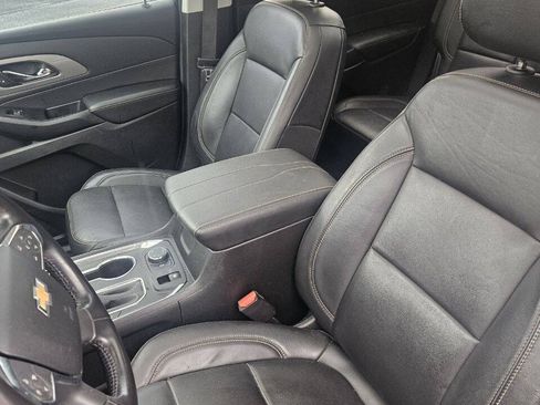 Used 2019 Chevrolet Traverse LT w/ LT Premium Package AWD/4WD image 11