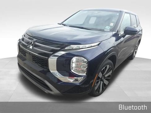 Used 2025 Mitsubishi Outlander SE AWD/4WD image 5