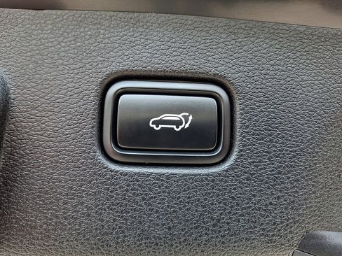 Used 2023 Kia Sportage SX image 31