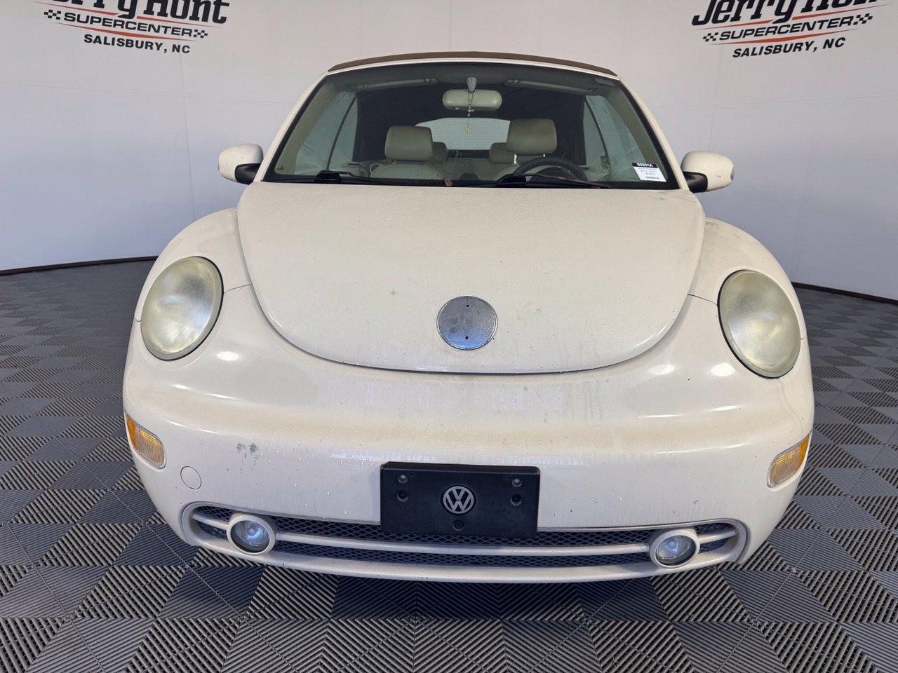 Used 2005 Volkswagen Beetle GLS FWD image 4