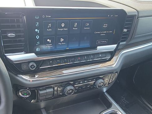 Used 2024 Chevrolet Silverado 1500 LT Trail Boss w/ Convenience Package II AWD/4WD image 13