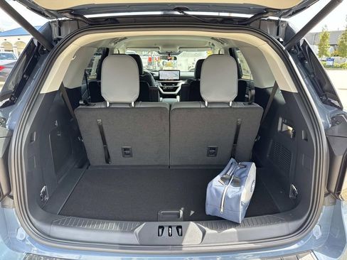 New 2026 Ford Explorer Active w/ Active Comfort Package image 5