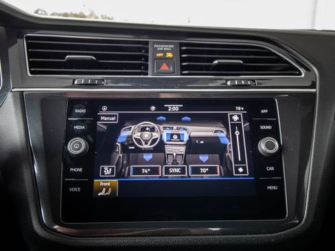 Certified 2023 Volkswagen Tiguan SE R-Line FWD image 39