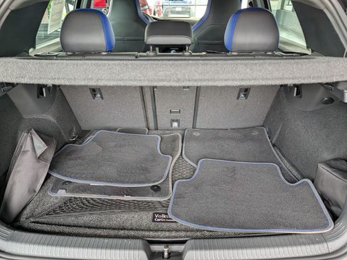 Used 2023 Volkswagen Golf R AWD/4WD image 15