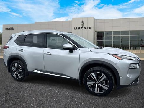 Used 2022 Nissan Rogue SL w/ SL Premium Package FWD image 4