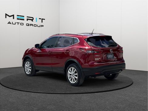 Used 2020 Nissan Rogue Sport SV FWD image 7