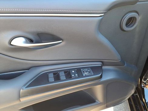 Used 2019 Lexus ES 350 image 7