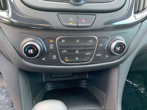 Certified 2023 Chevrolet Equinox RS image 17